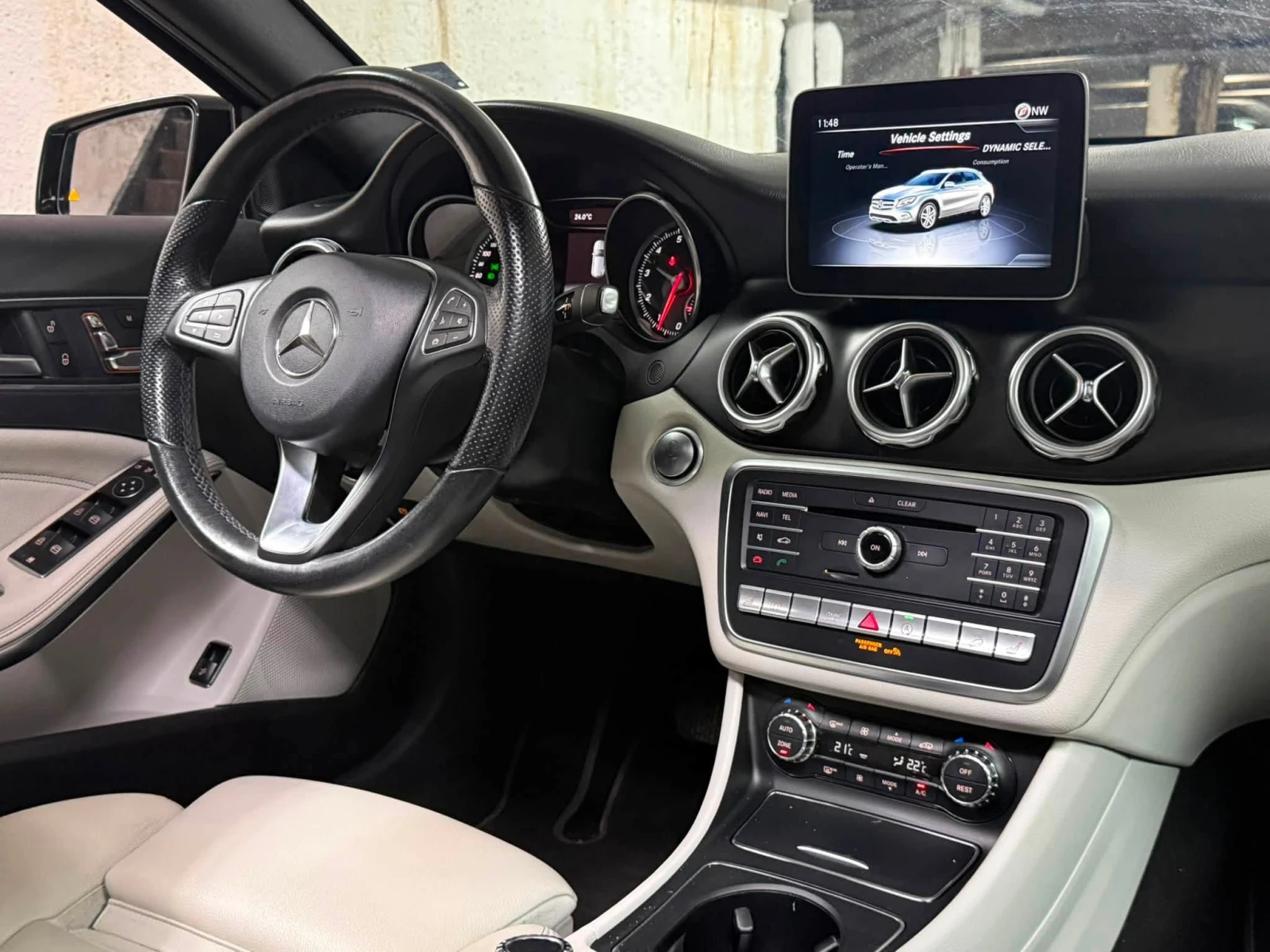 Mercedes-Benz GLA 250 AMG line 4x4, снимка 12 - Автомобили и джипове - 55393481