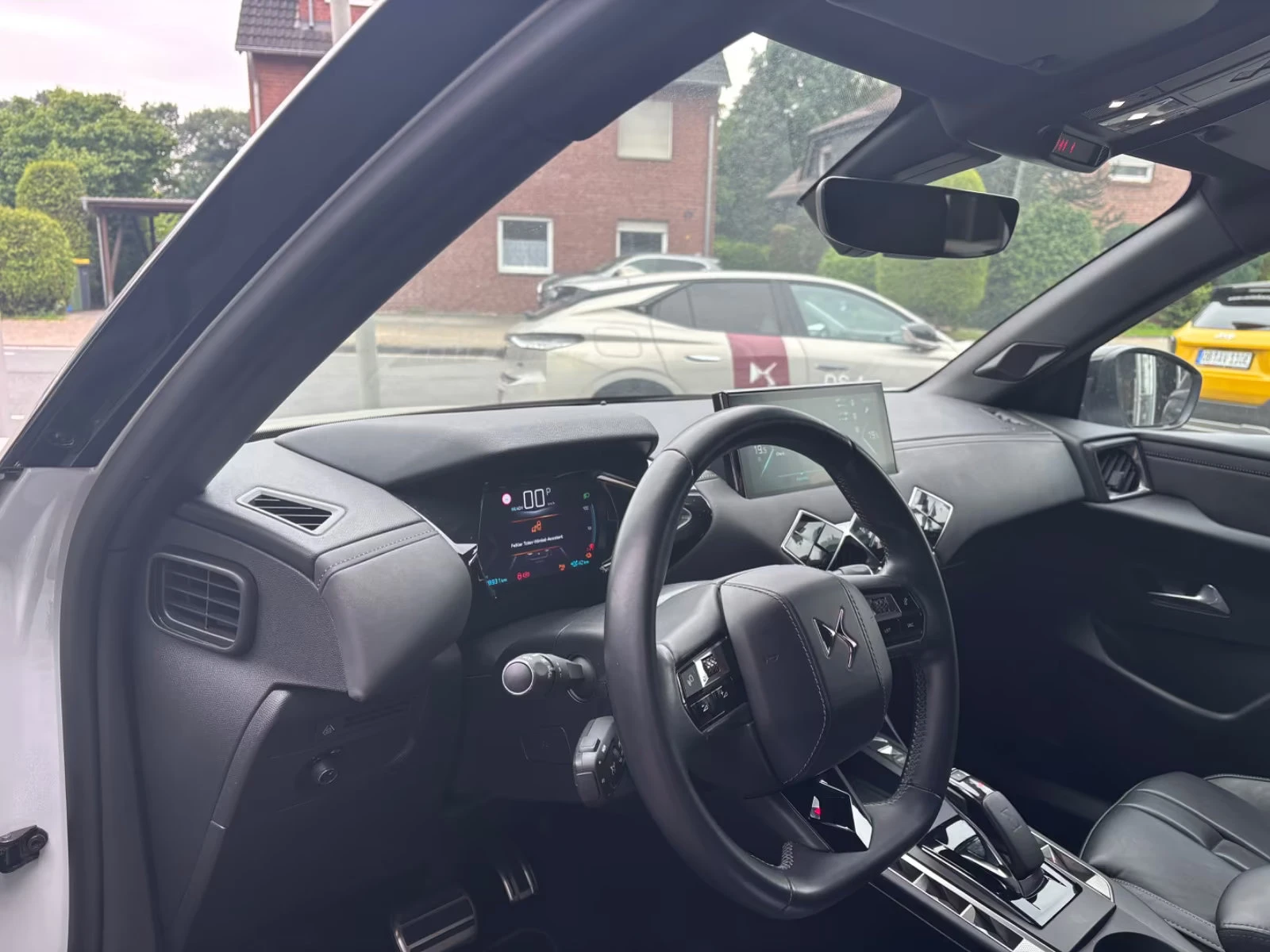 DS DS 3 Crossback E-TENSE/136HP/СЕРТИФИКАТ/H.PUMP/CAM/NAVI/LED/549q, снимка 9 - Автомобили и джипове - 55476325
