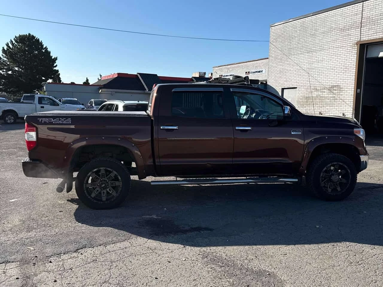 Toyota Tundra * Platinum * CARFAX * ОПЦИЯ ЗА ФИНАНСИРАНЕ, снимка 3 - Автомобили и джипове - 56256727