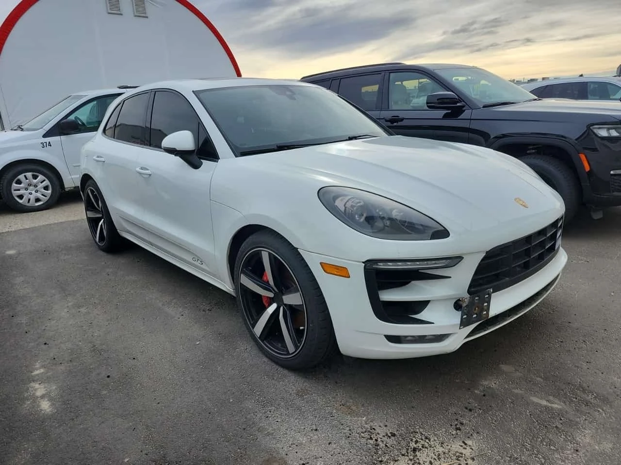Porsche Macan * GTS * CARFAX * , снимка 2 - Автомобили и джипове - 56682857