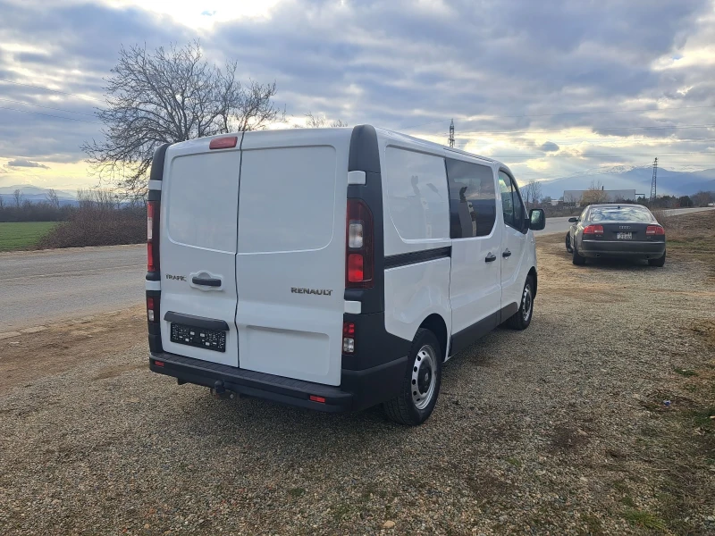 Renault Trafic 1.6dci 6 места, снимка 5 - Бусове и автобуси - 49349641