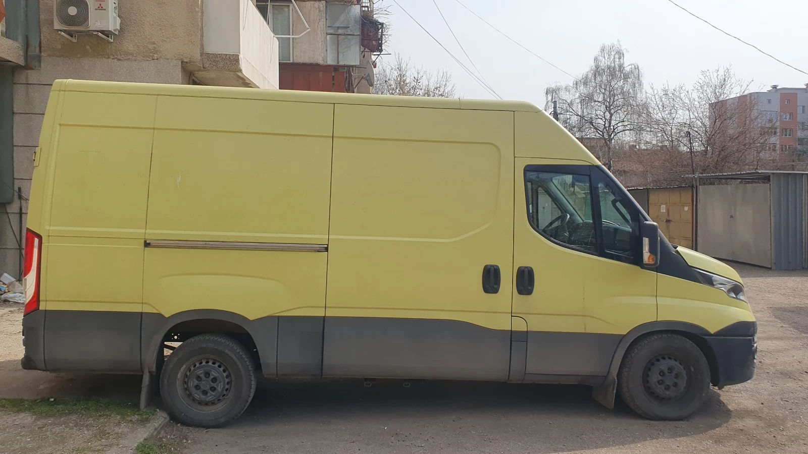 Iveco Daily, снимка 4 - Бусове и автобуси - 54199002