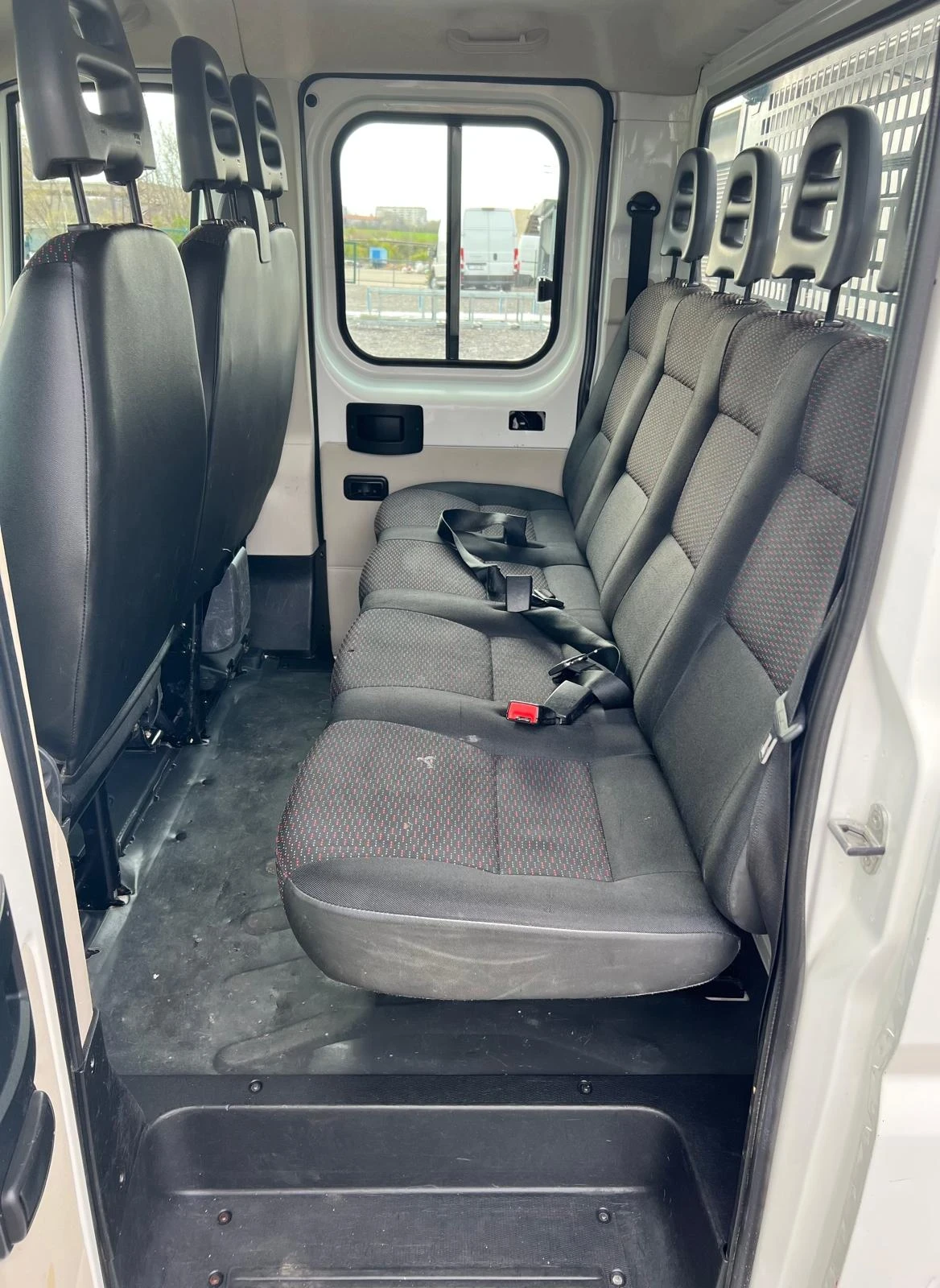 Peugeot Boxer 2.0HDI БОРДОВИ ДВОЙНА КАБИНА EURO 6, снимка 9 - Бусове и автобуси - 54527187