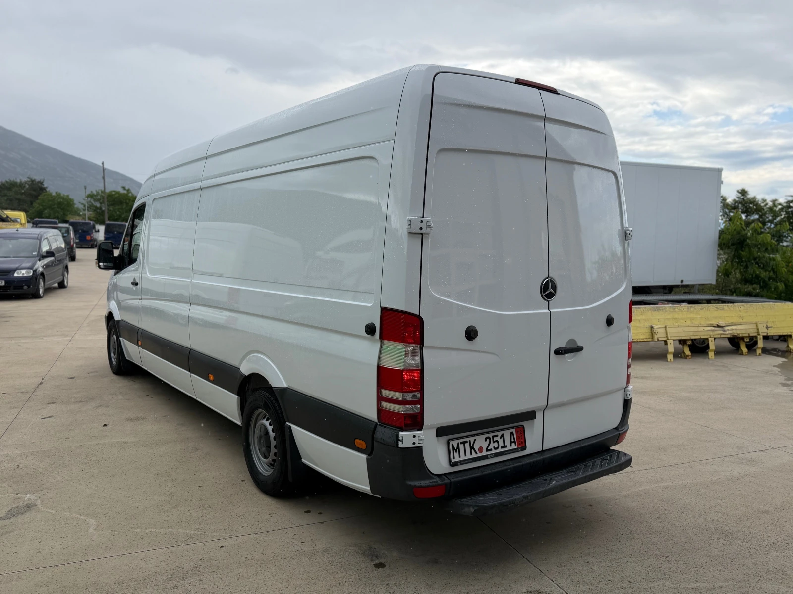 Mercedes-Benz Sprinter 319 MAXI!ХЛАДИЛЕН-32-V220!КЛИМА!EURO6!FULL!, снимка 4 - Бусове и автобуси - 54889750