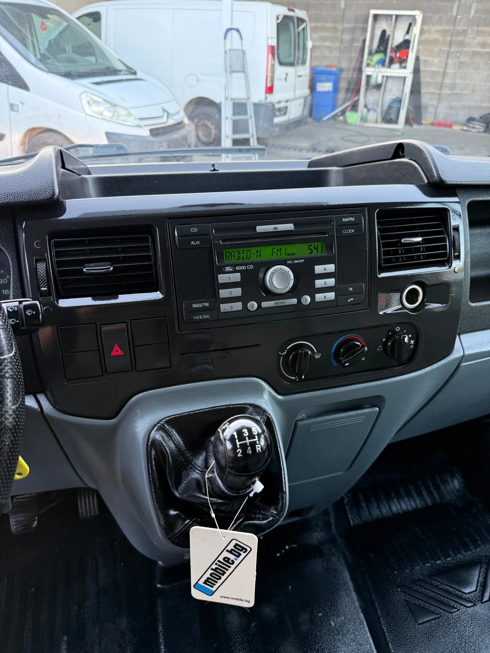 Ford Transit 2.2TDCI ЛИЗИНГ, снимка 10 - Бусове и автобуси - 56353011