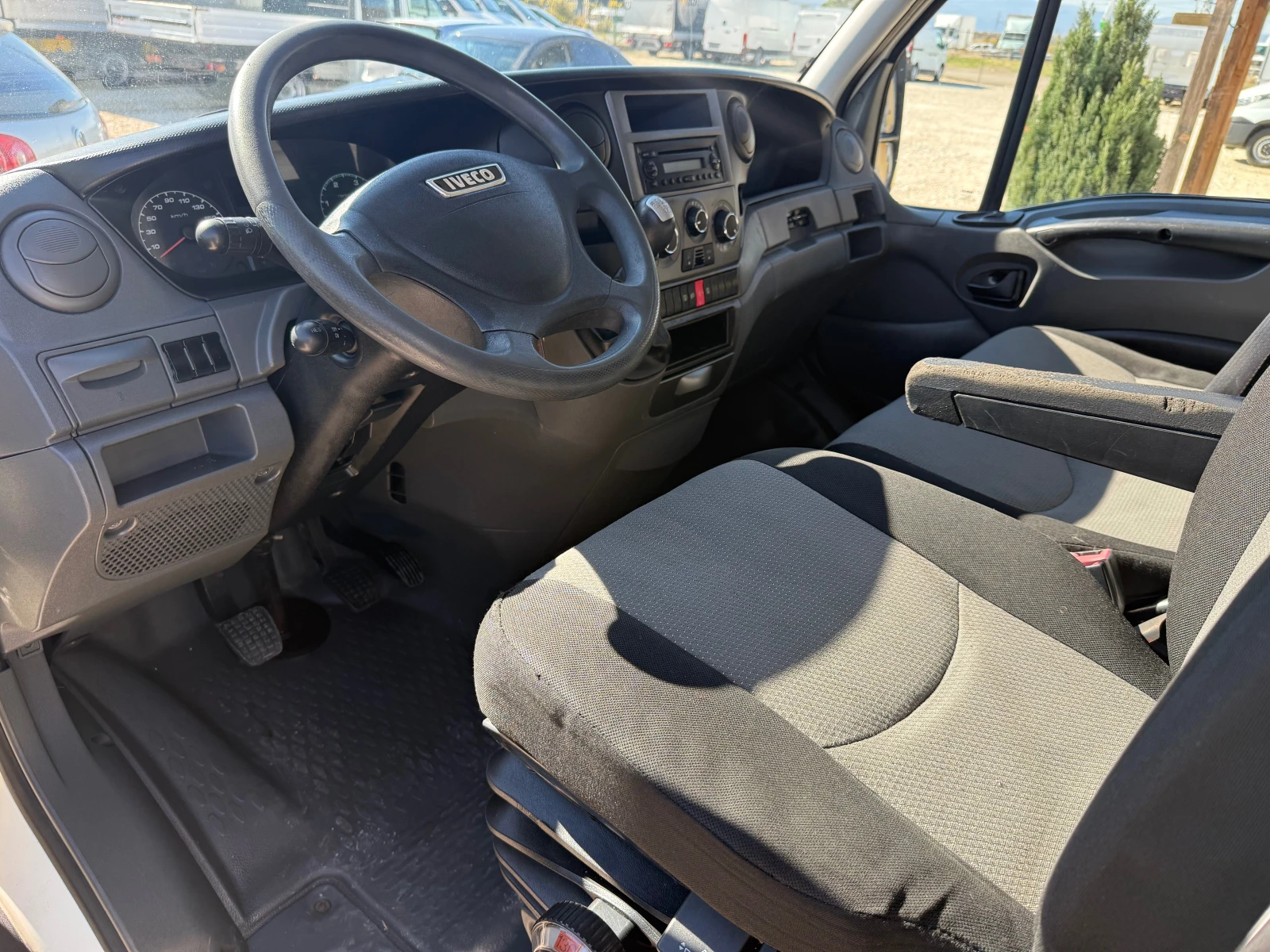 Iveco Daily 35S13 МАКСИ , снимка 9 - Бусове и автобуси - 56634873