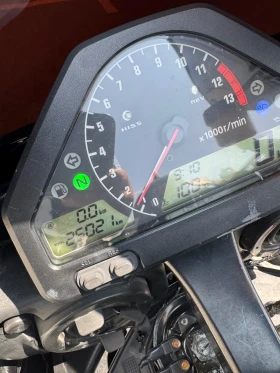 Honda Cbr 1000RR 25 000km Готов за сезона , снимка 10