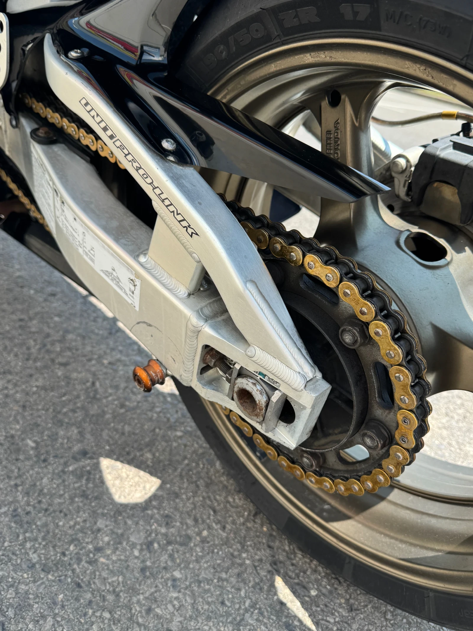 Honda Cbr 1000RR 25 000km Готов за сезона , снимка 9 - Мотоциклети и мототехника - 55145564