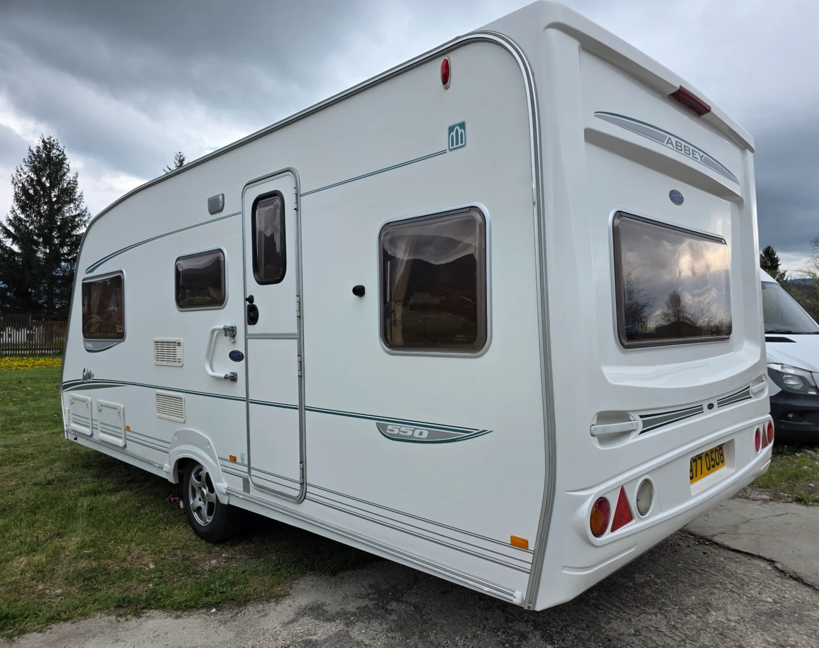 �������� Swift Abbey Safari | Mobile.bg � ����������� 4