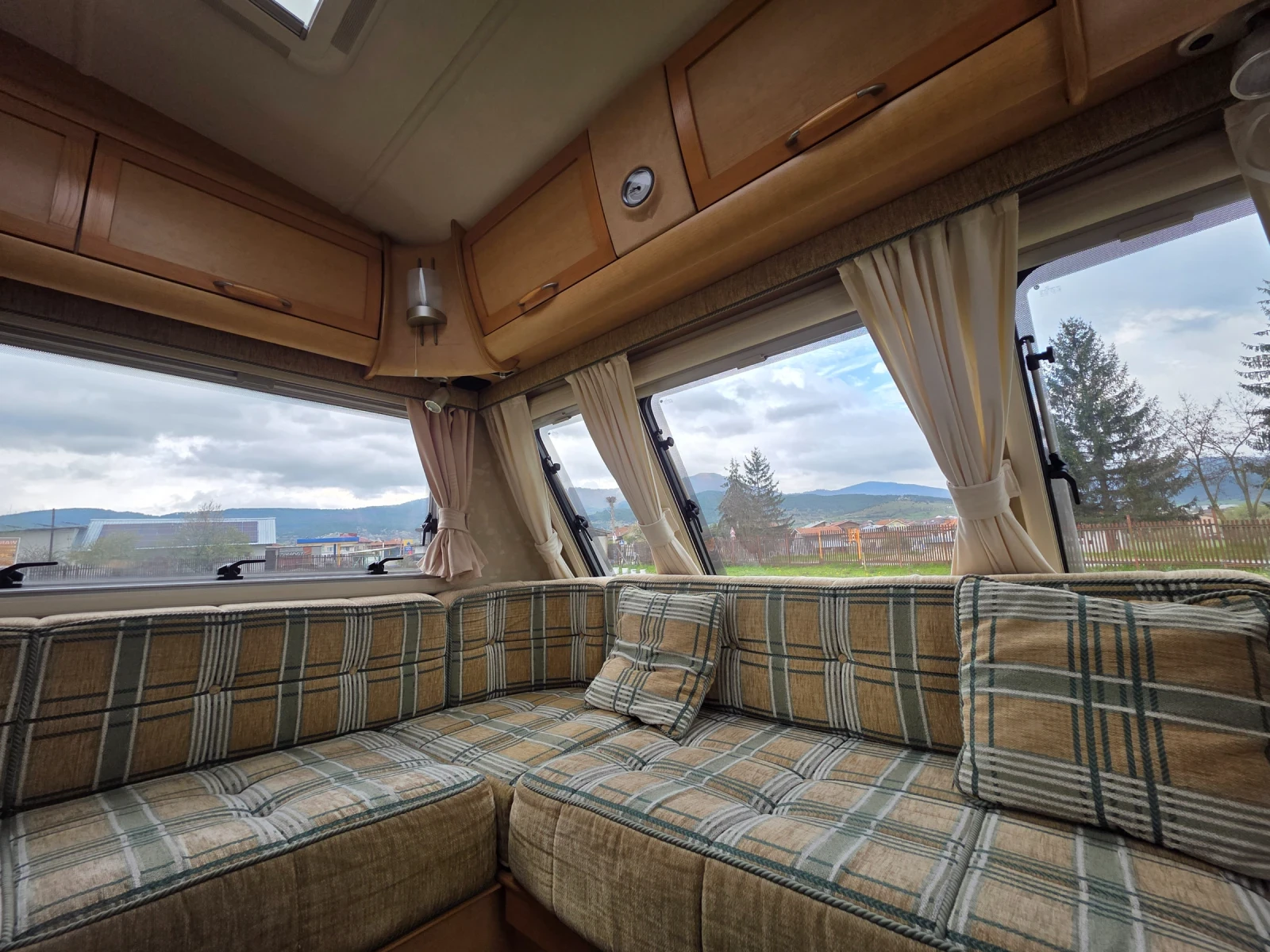 �������� Swift Abbey Safari | Mobile.bg � ����������� 8