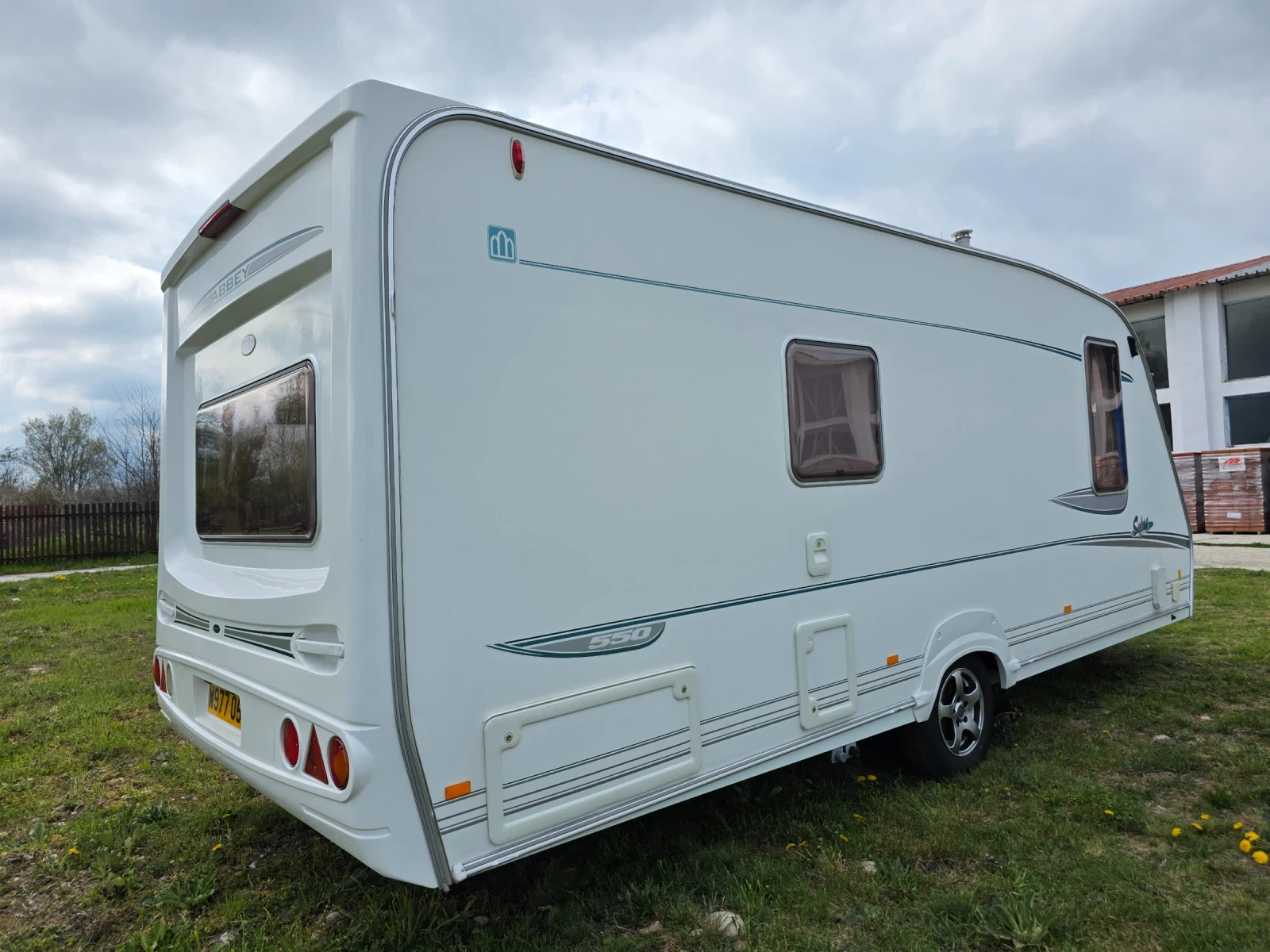 �������� Swift Abbey Safari | Mobile.bg � ����������� 3