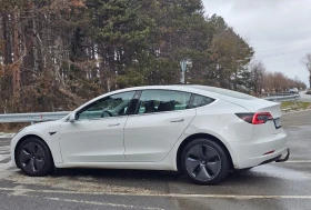 Tesla Model 3  4х4 Европейска Long Range - 16600 € / 32466.78 лв. - 59374308 3