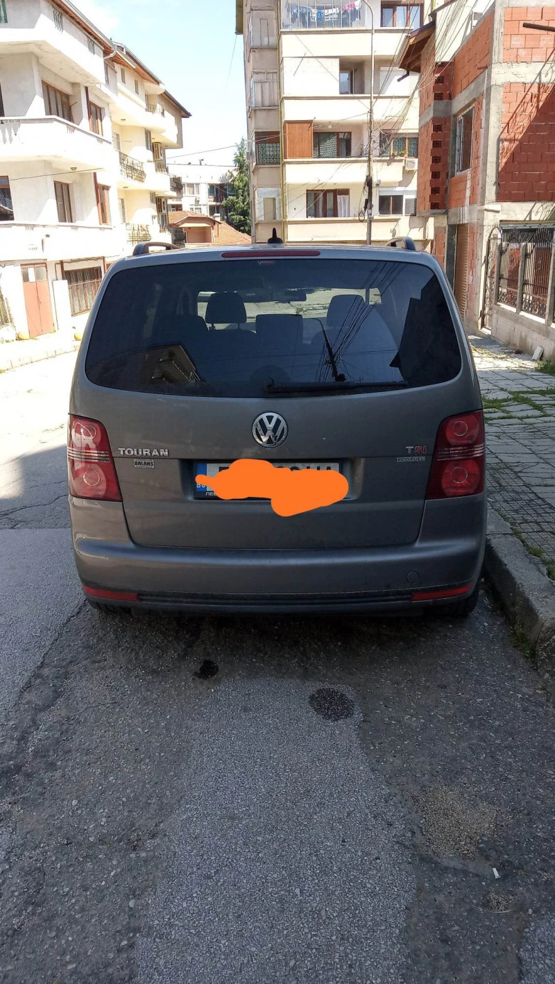 VW Touran TSI, снимка 3 - Автомобили и джипове - 47997318