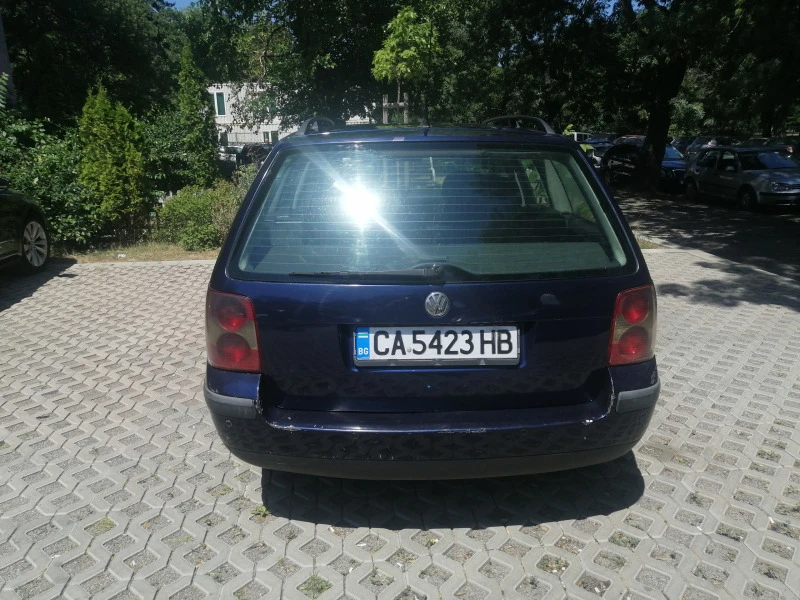 VW Passat, снимка 17 - Автомобили и джипове - 47349338