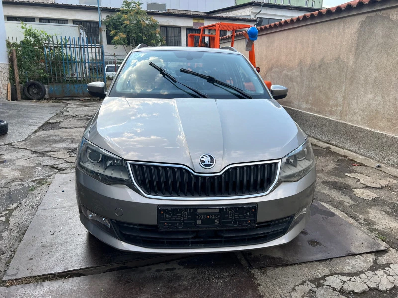 Skoda Fabia 1.2 i, снимка 1 - Автомобили и джипове - 46589291