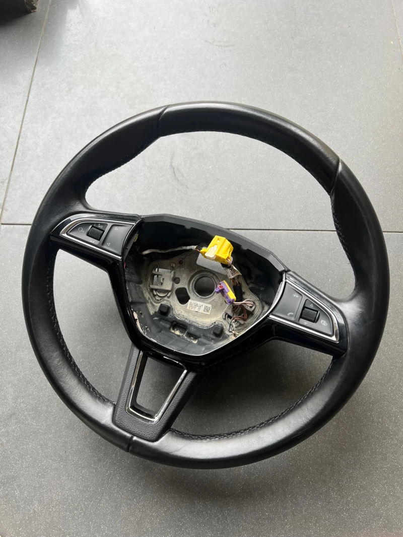 Skoda Fabia 1.2 i, снимка 4 - Автомобили и джипове - 46589291