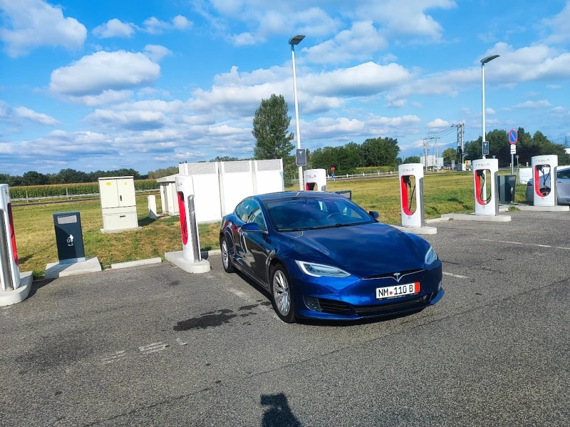 Tesla Model S 90D Нова батерия, снимка 2 - Автомобили и джипове - 48071650