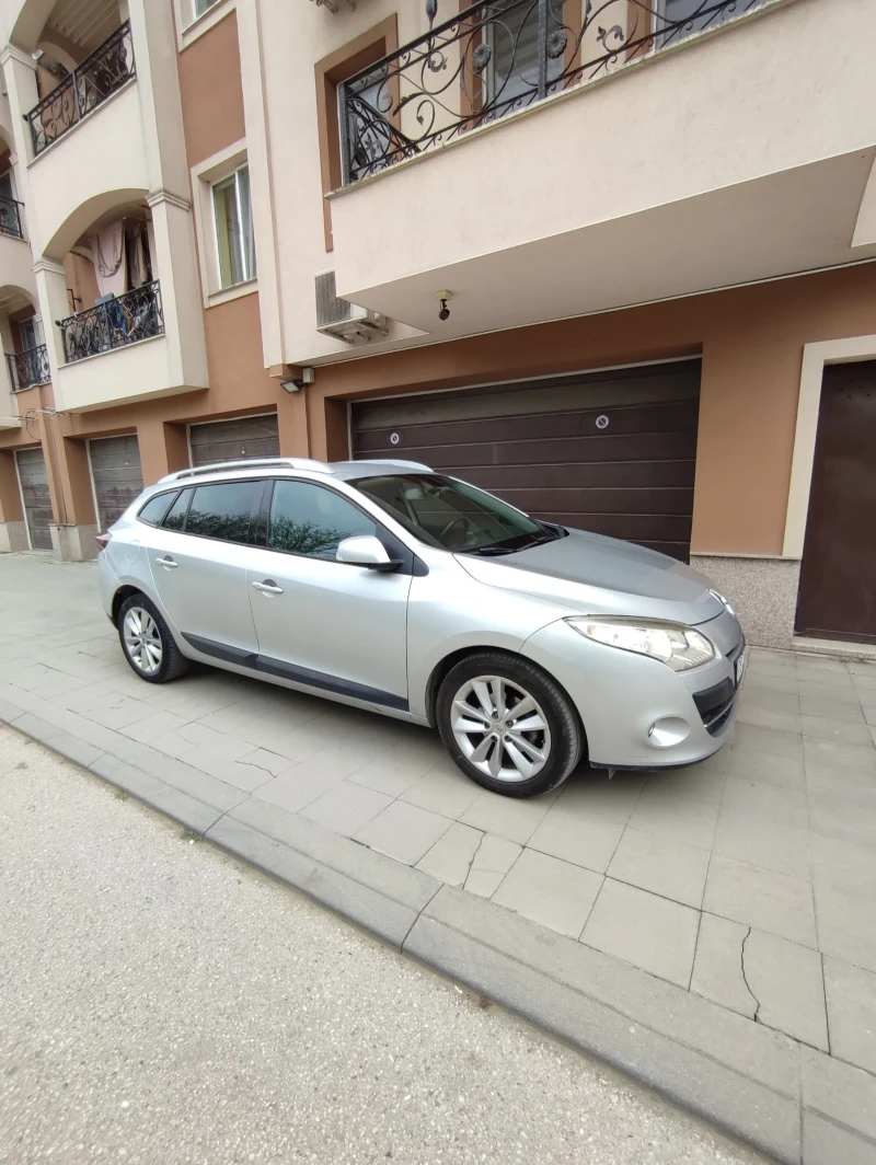 Renault Megane 1.5DCI , снимка 2 - Автомобили и джипове - 48327025