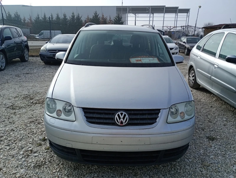 VW Touran 2.0, снимка 2 - Автомобили и джипове - 49599833