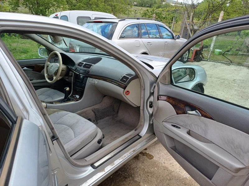 Mercedes-Benz E 220 22cdi, снимка 6 - Автомобили и джипове - 52442050