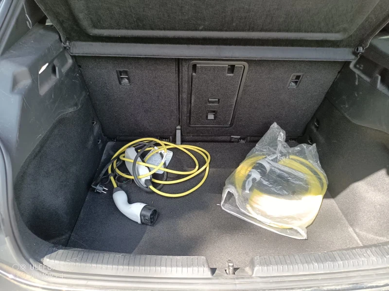 VW ID.3 PRO-PERFORMANCE/204HP/CAM/LED/KLESS/NAVI/552g, снимка 16 - Автомобили и джипове - 52319037