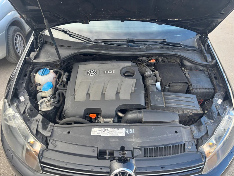 VW Golf 1.6TDI #НАПЪЛНО ОБСЛУЖЕН, снимка 12 - Автомобили и джипове - 52374912