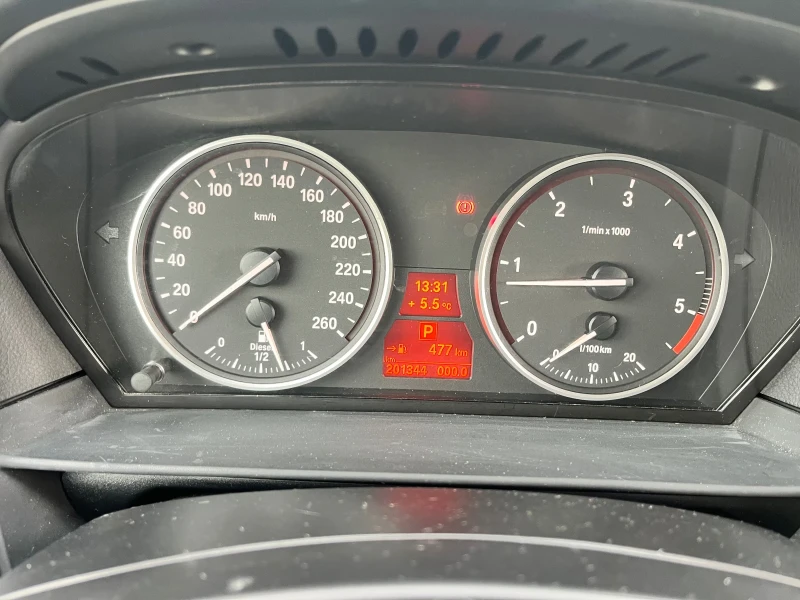 BMW 520 201000 км, снимка 12 - Автомобили и джипове - 52434262