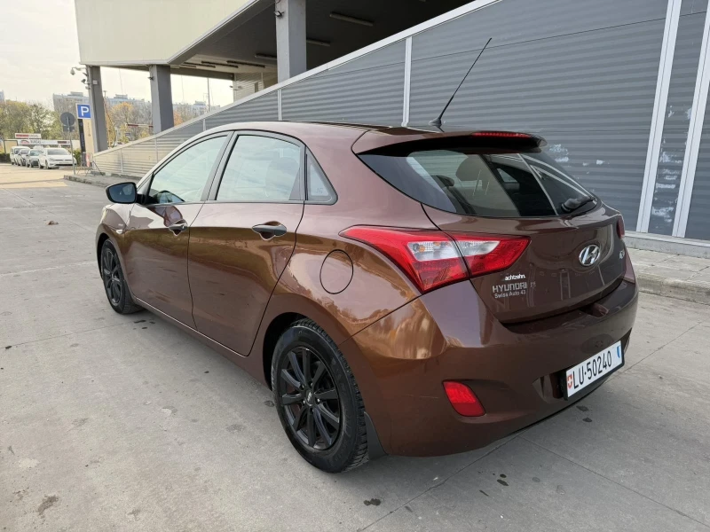 Hyundai I30 1.4i Comfort, снимка 6 - Автомобили и джипове - 52517478