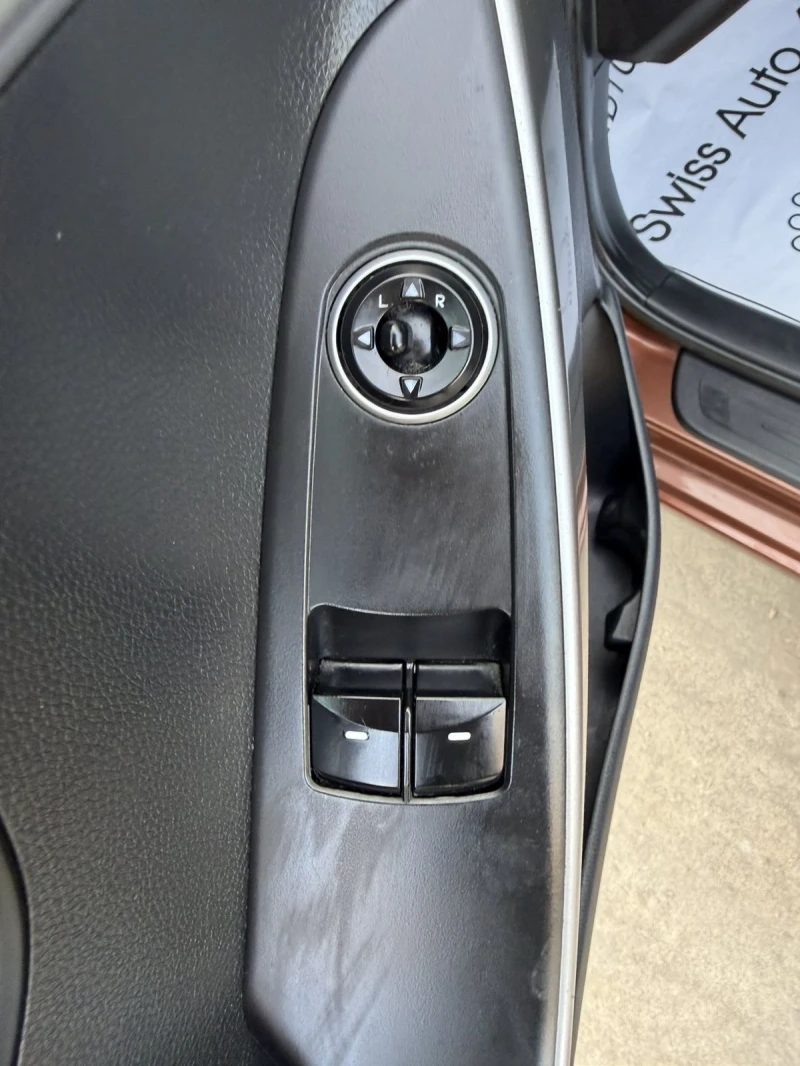 Hyundai I30 1.4i Comfort, снимка 12 - Автомобили и джипове - 52517478