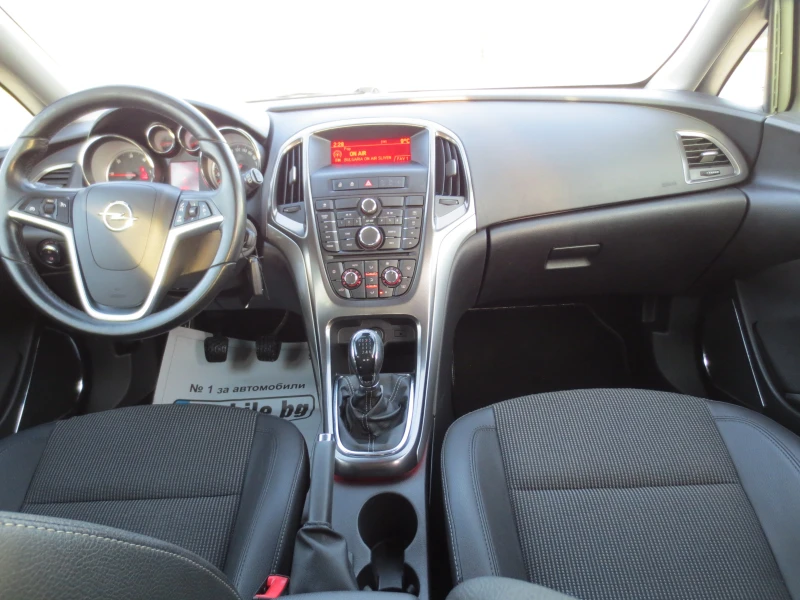 Opel Astra 1.7 CDTI , снимка 14 - Автомобили и джипове - 52722461