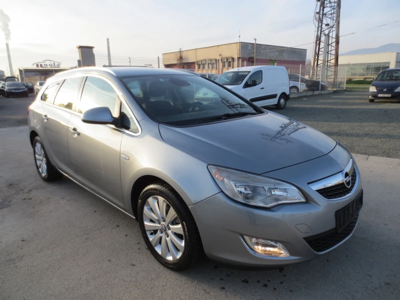 Opel Astra 1.7 CDTI , снимка 3 - Автомобили и джипове - 52722461