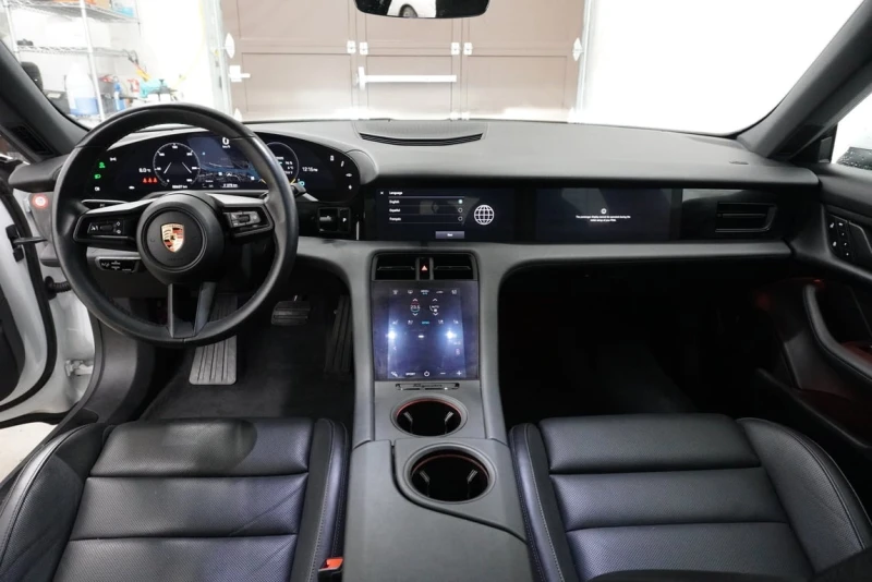 Porsche Taycan * 4S * CARFAX * БЕЗ ПЪРВОНАЧАЛНА ВНОСКА, снимка 10 - Автомобили и джипове - 52998243