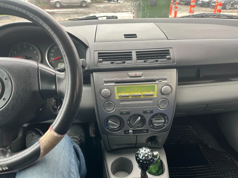 Mazda 2, снимка 8 - Автомобили и джипове - 53200013