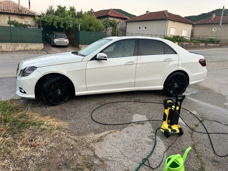 Mercedes-Benz E 350  AMG PACK - DISTRONIC - AVANTGARDE, снимка 5 - Автомобили и джипове - 53334257