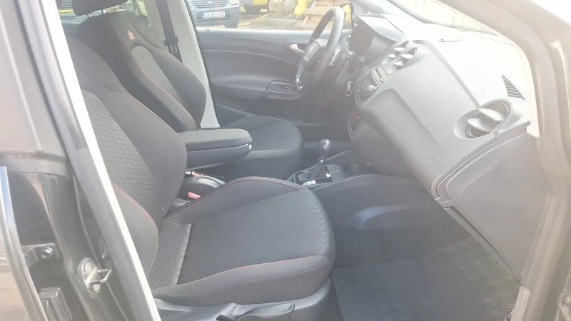 Seat Ibiza 1.4 TSI, снимка 9 - Автомобили и джипове - 53597924