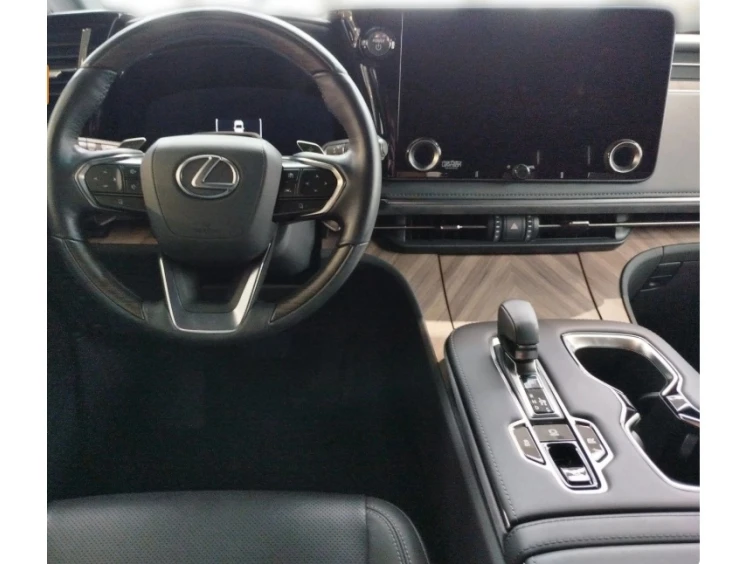 Lexus LM 7 места, LM350h Luxury AWD Pano, Месечна вноска от, снимка 6 - Автомобили и джипове - 53997939