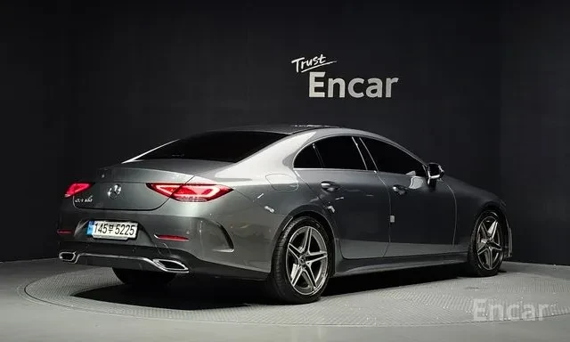 Mercedes-Benz CLS 300 D * AMG * ПАНОРАМА * HEAD UP * DRIVER ASSIST PKG *, снимка 3 - Автомобили и джипове - 56092998