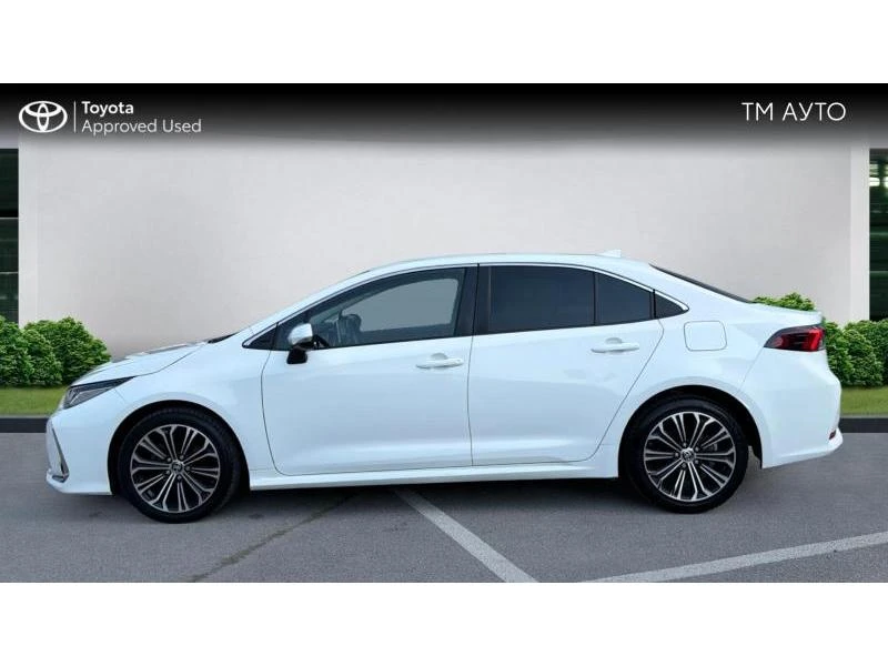Toyota Corolla SDN 1.8HSD EXECUTIVE PLUS, снимка 3 - Автомобили и джипове - 56113011