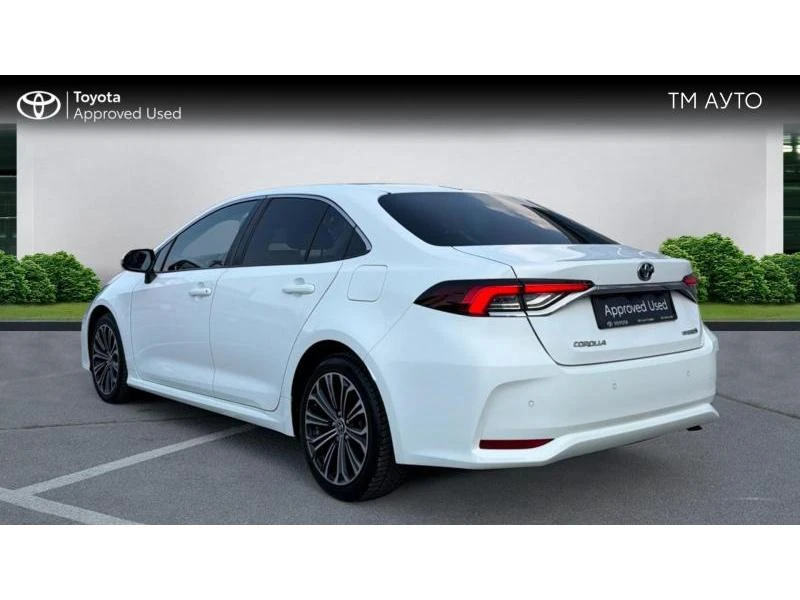 Toyota Corolla SDN 1.8HSD EXECUTIVE PLUS, снимка 2 - Автомобили и джипове - 56113011