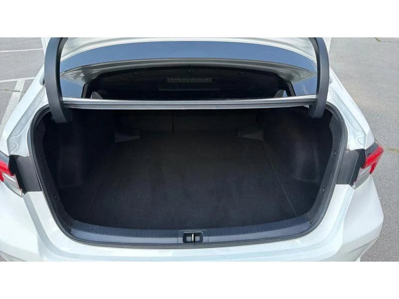 Toyota Corolla SDN 1.8HSD EXECUTIVE PLUS, снимка 10 - Автомобили и джипове - 56113011