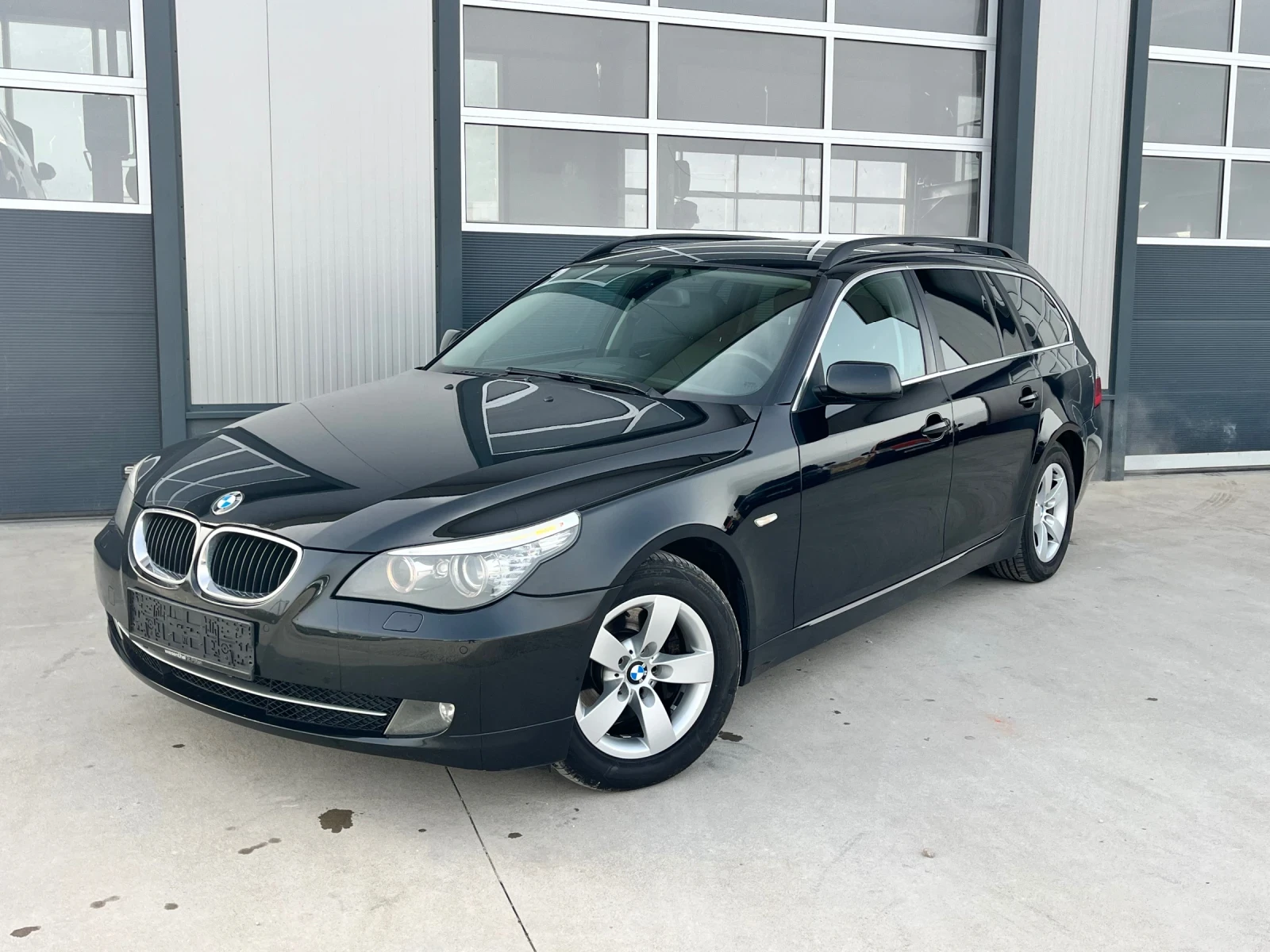 BMW 520 201000 км, снимка 1