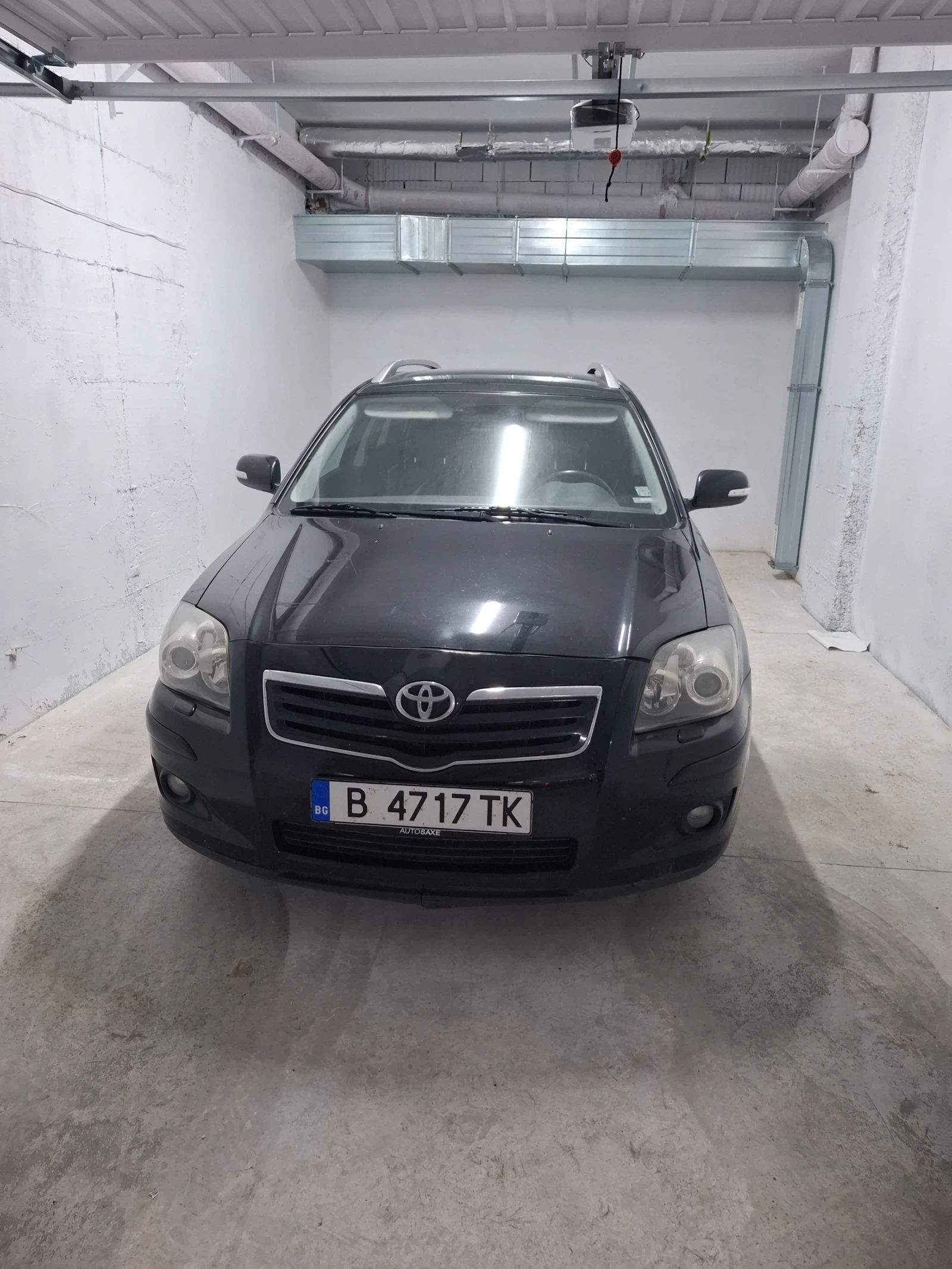 Toyota Avensis 1.8, снимка 1