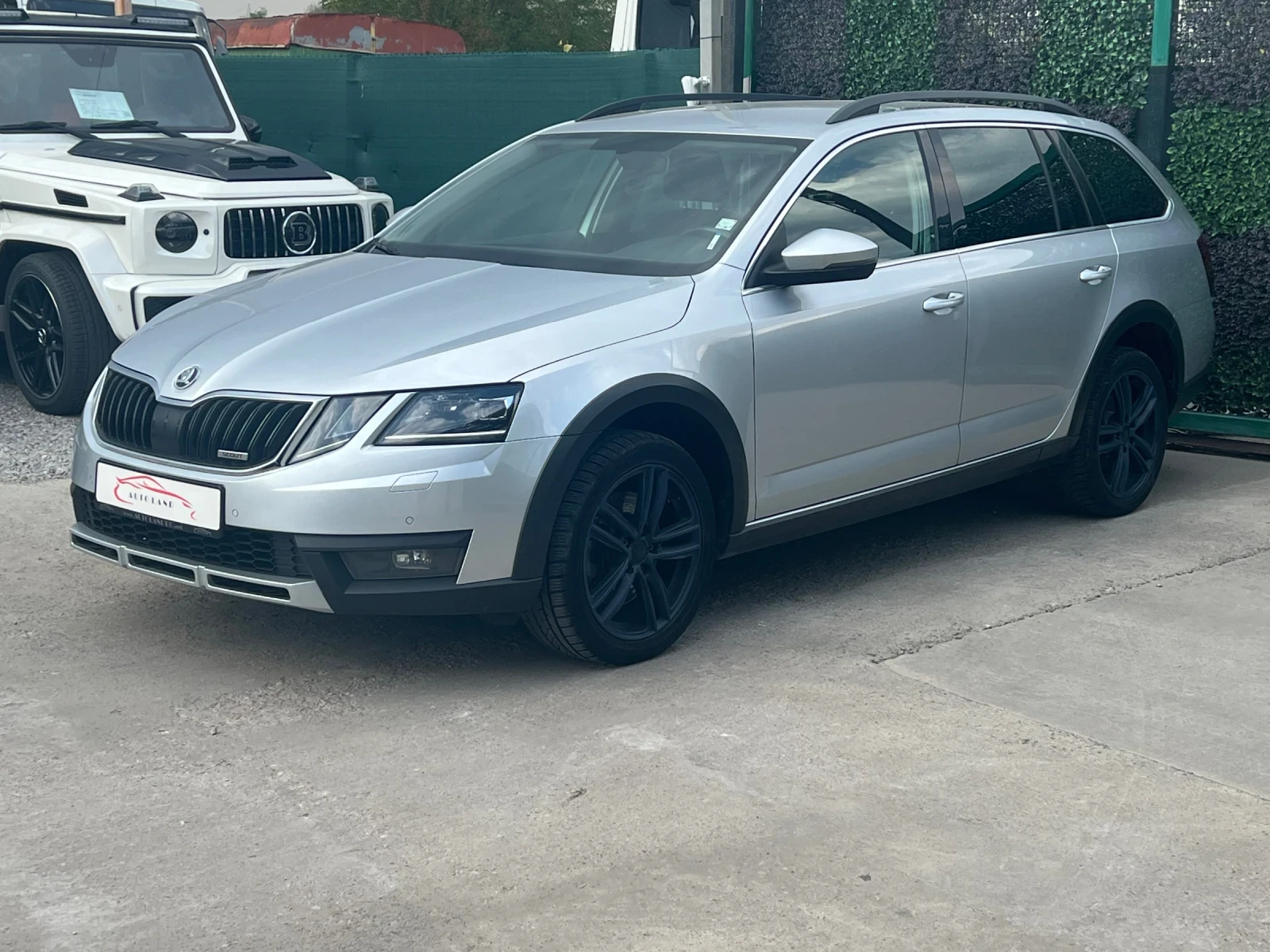 Skoda Octavia SCOUT/4X4/LED/NAVI/AVTOMAT/СОБСТВЕН ЛИЗИНГ - изображение 3