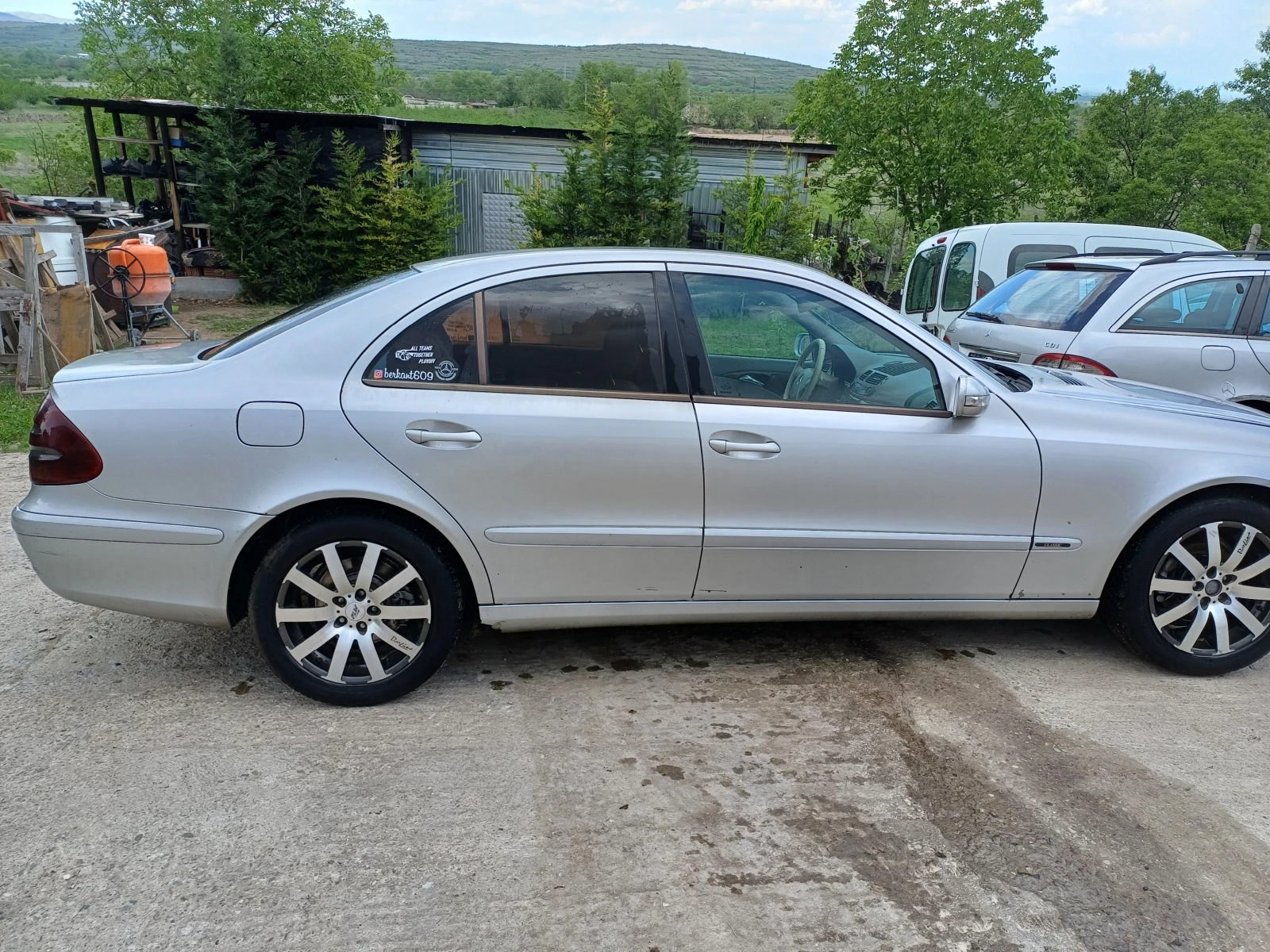 Mercedes-Benz E 220 22cdi - изображение 4