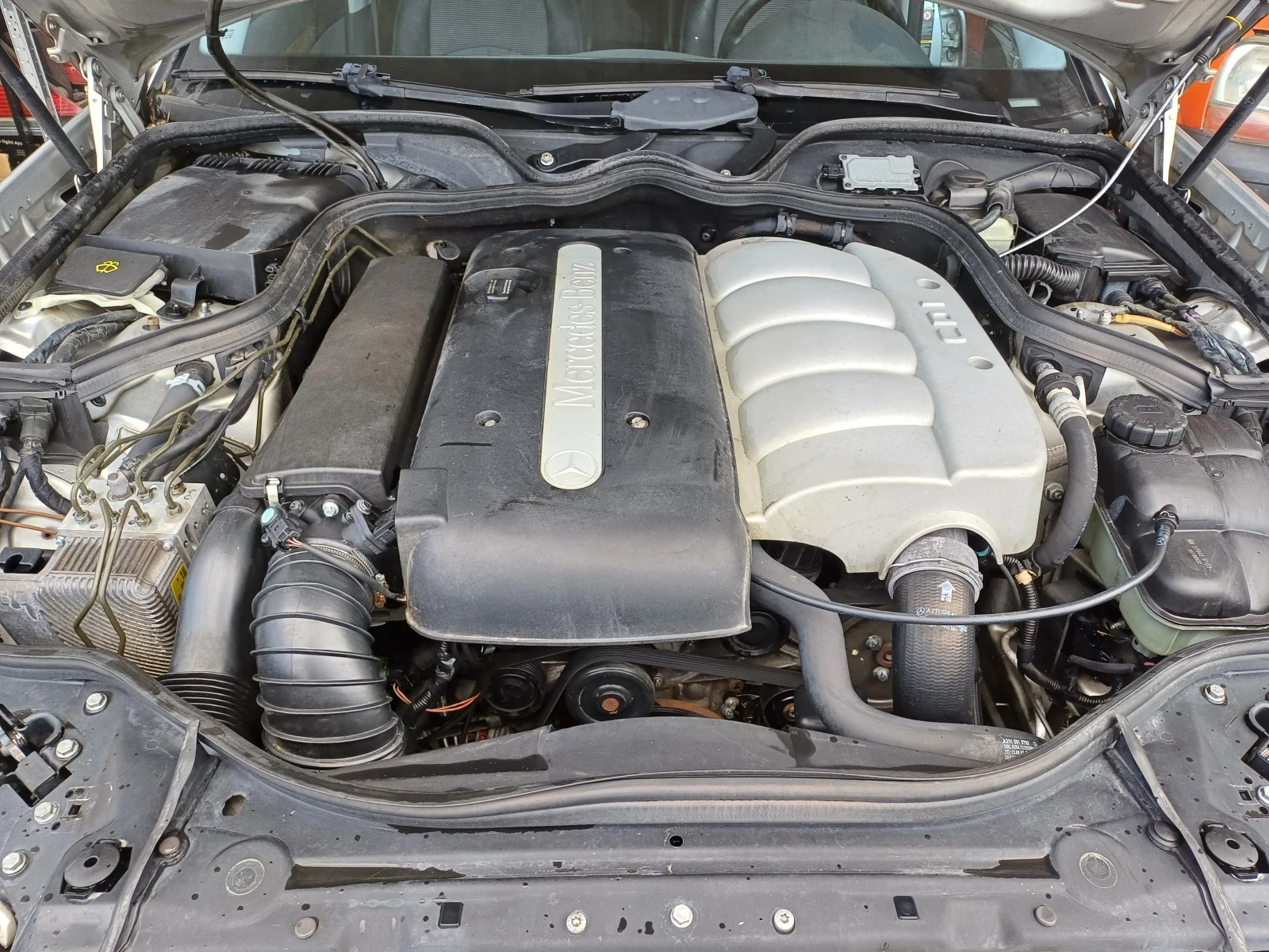 Mercedes-Benz E 220 22cdi - изображение 2