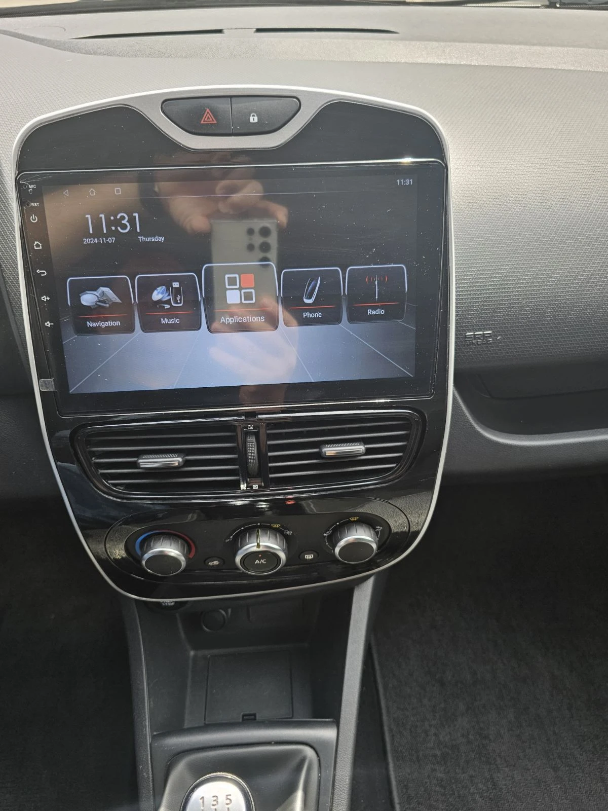 Renault Clio 0.9 Tce 90 к.с. бензин - изображение 10