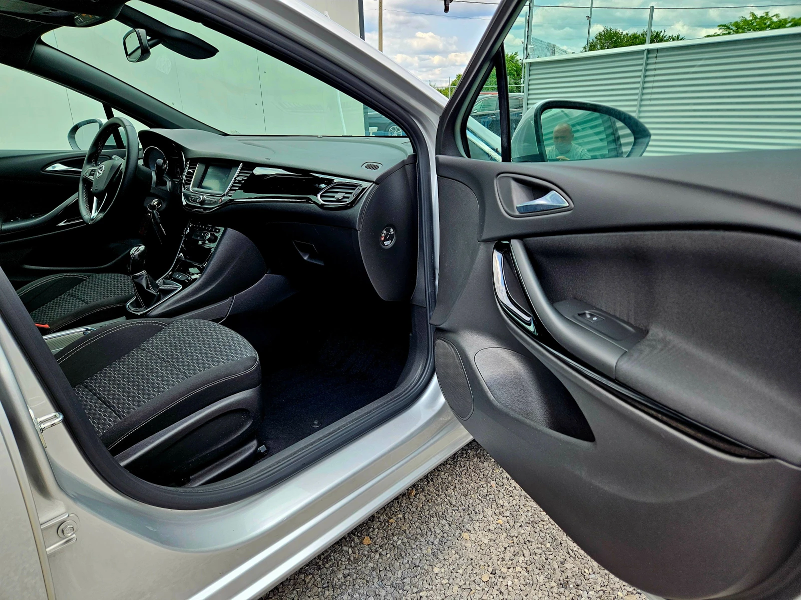 Opel Astra 1, 4TI-Фабрична ГАЗ - изображение 9
