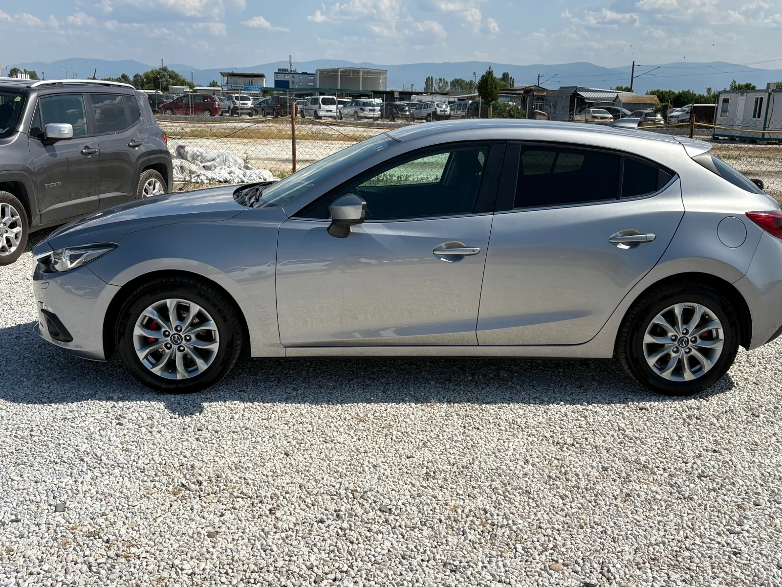 Mazda 3  - изображение 3