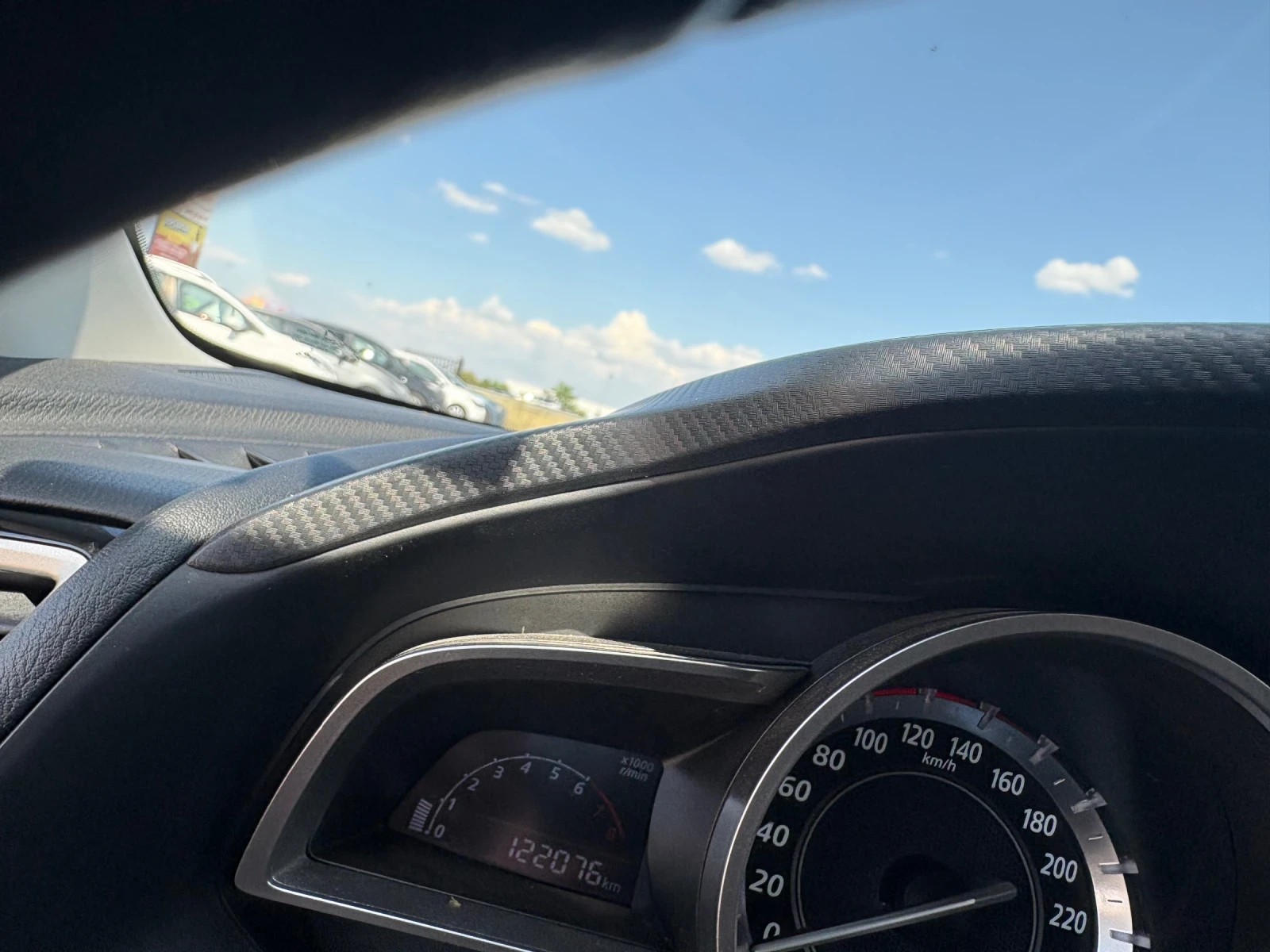 Mazda 3  - изображение 7