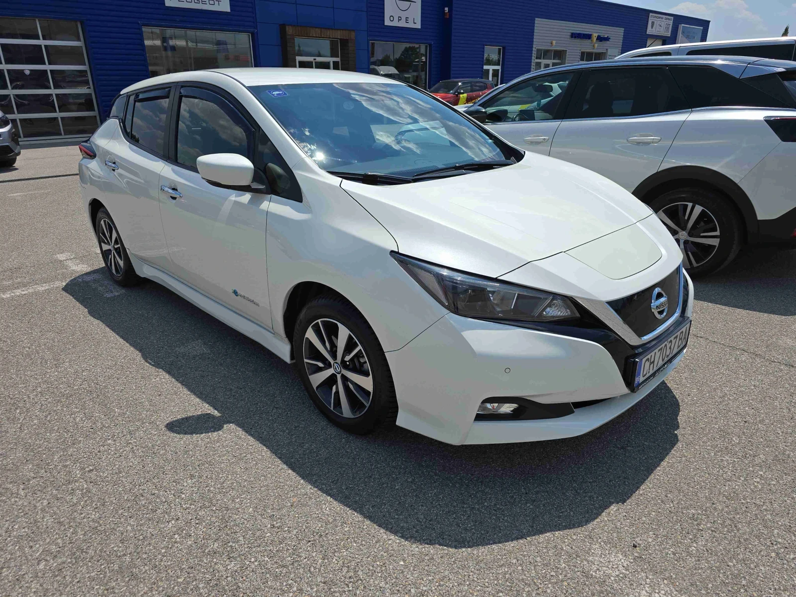 Nissan Leaf   - изображение 2